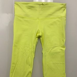 GapFit Cropped Neon Yellow Leggings